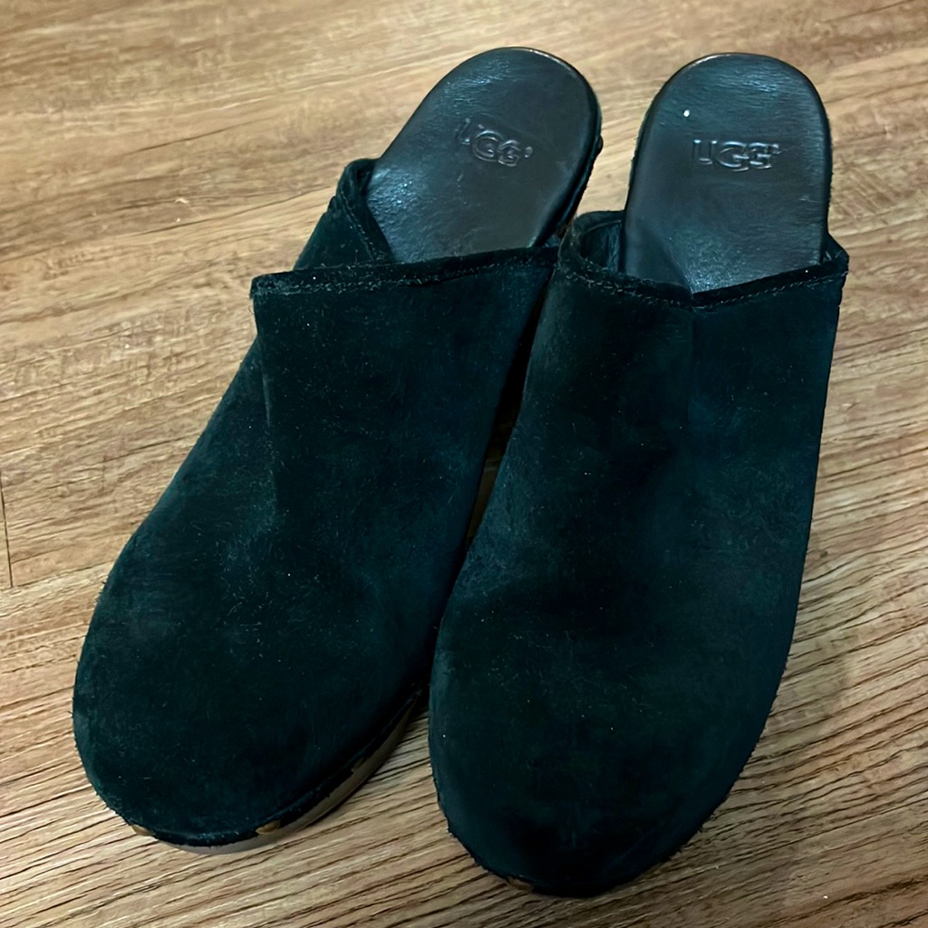 Ugg Clogs Size 9